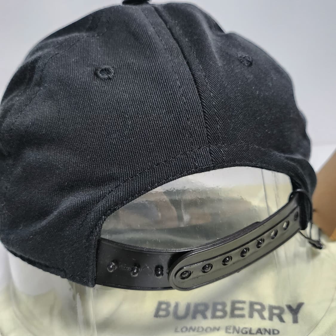 M 버버리 블랙 자수 로고 볼캡 모자 8010635 상품이미지3