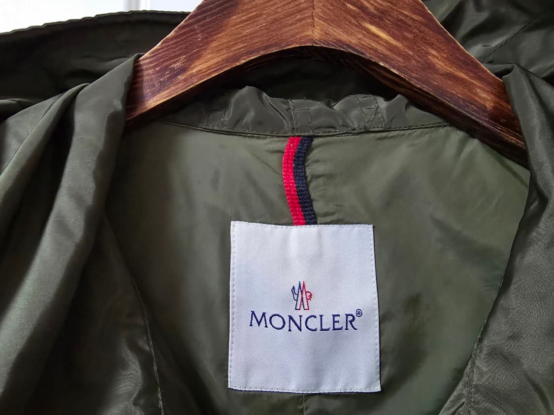 몽클레르 카키색 바막 웨트 후드 롱자켓 여성 2
 상품이미지8