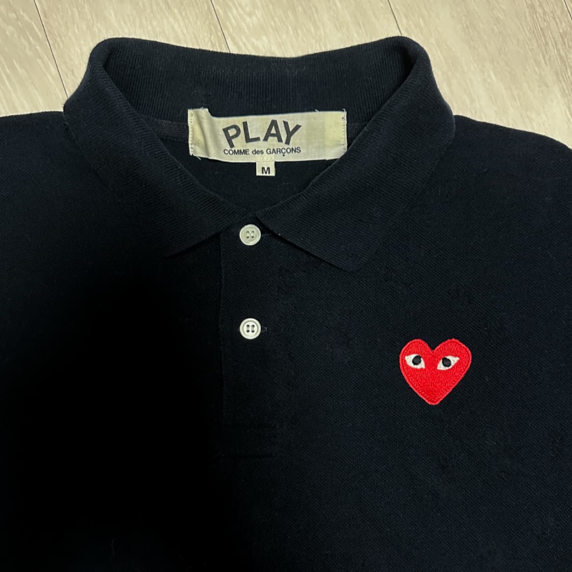 꼼데가르송 play 반팔 카라티 네이비M꼼데가르송 play 반팔 카라티  상품이미지2