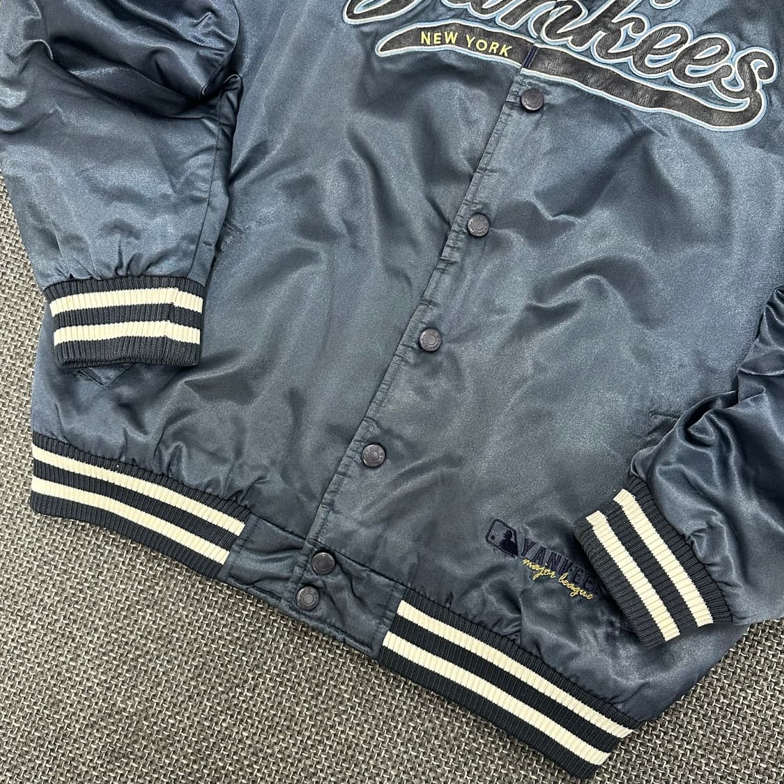 MLB 00s 올드스쿨 뉴욕양키스 누빔 야구점퍼 100 상품이미지5