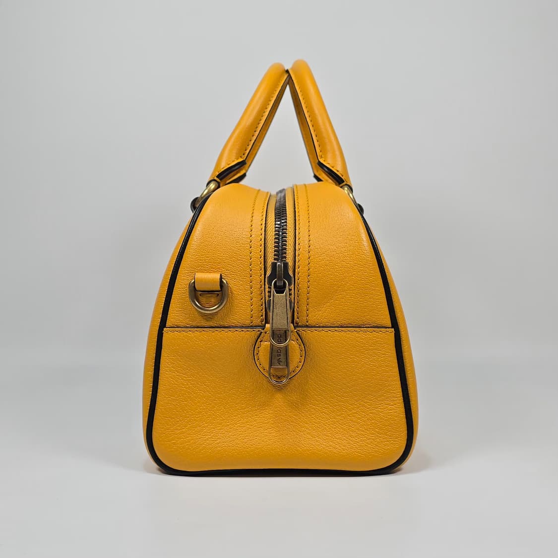 구찌 x 아디다스 미니 더플 백 상품이미지4