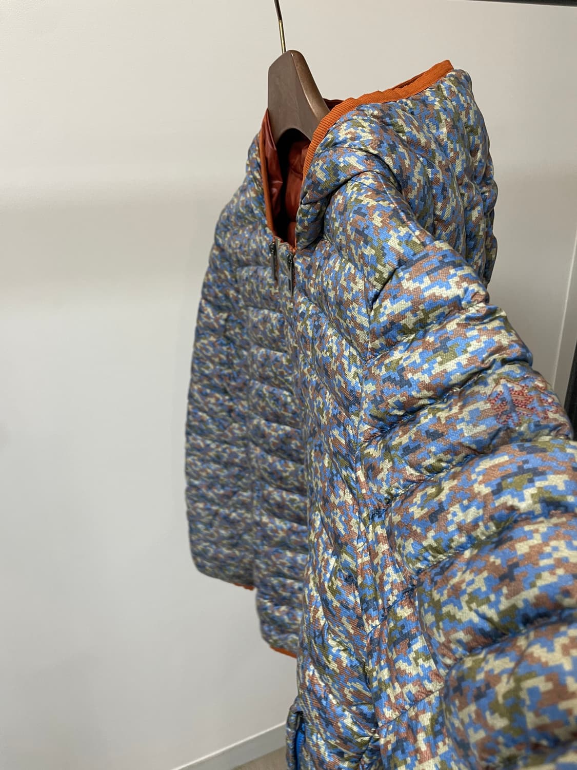 코오롱 멀티지퍼 디지털 카모 후드 패딩 상품이미지9