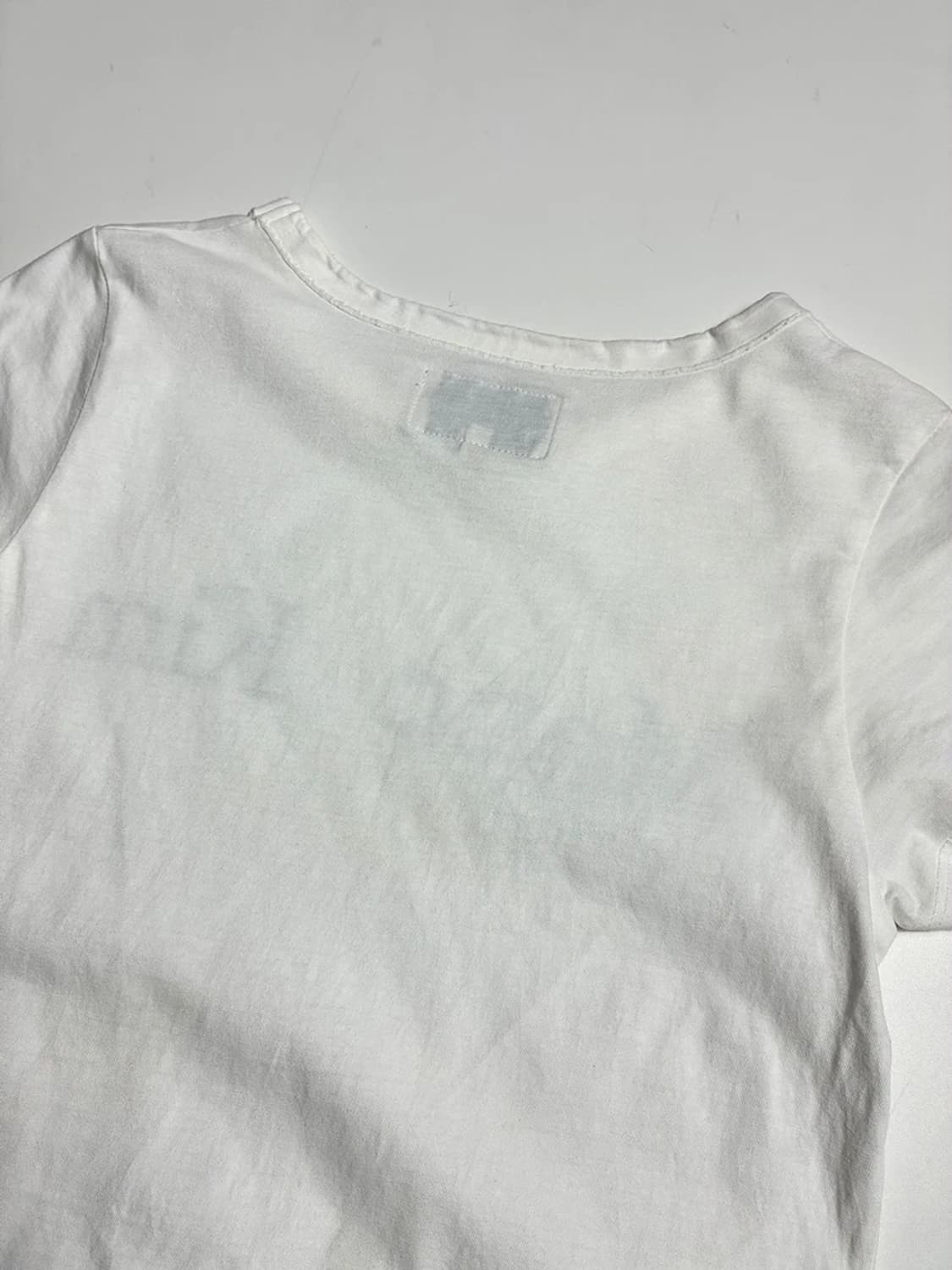 마뗑킴 24SS 화이트 로고 크롭 탑 반팔 티셔츠 R2002 상품이미지5