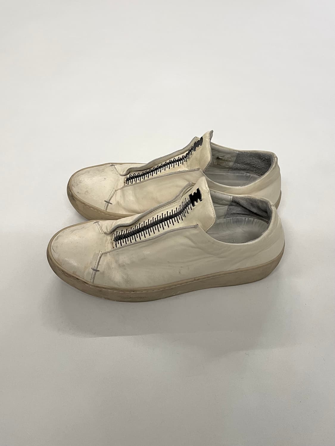 아이작 세럼 스테이플러 레더 스니커즈 상품이미지7