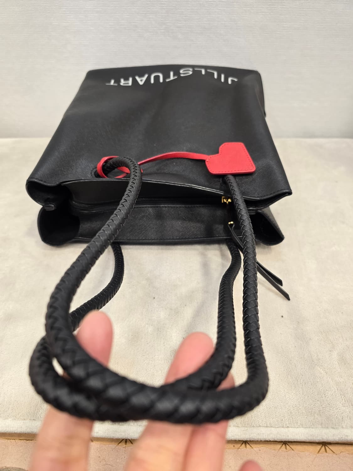 질스튜어트 블랙 소가죽 쇼퍼백 숄더백 상품이미지6