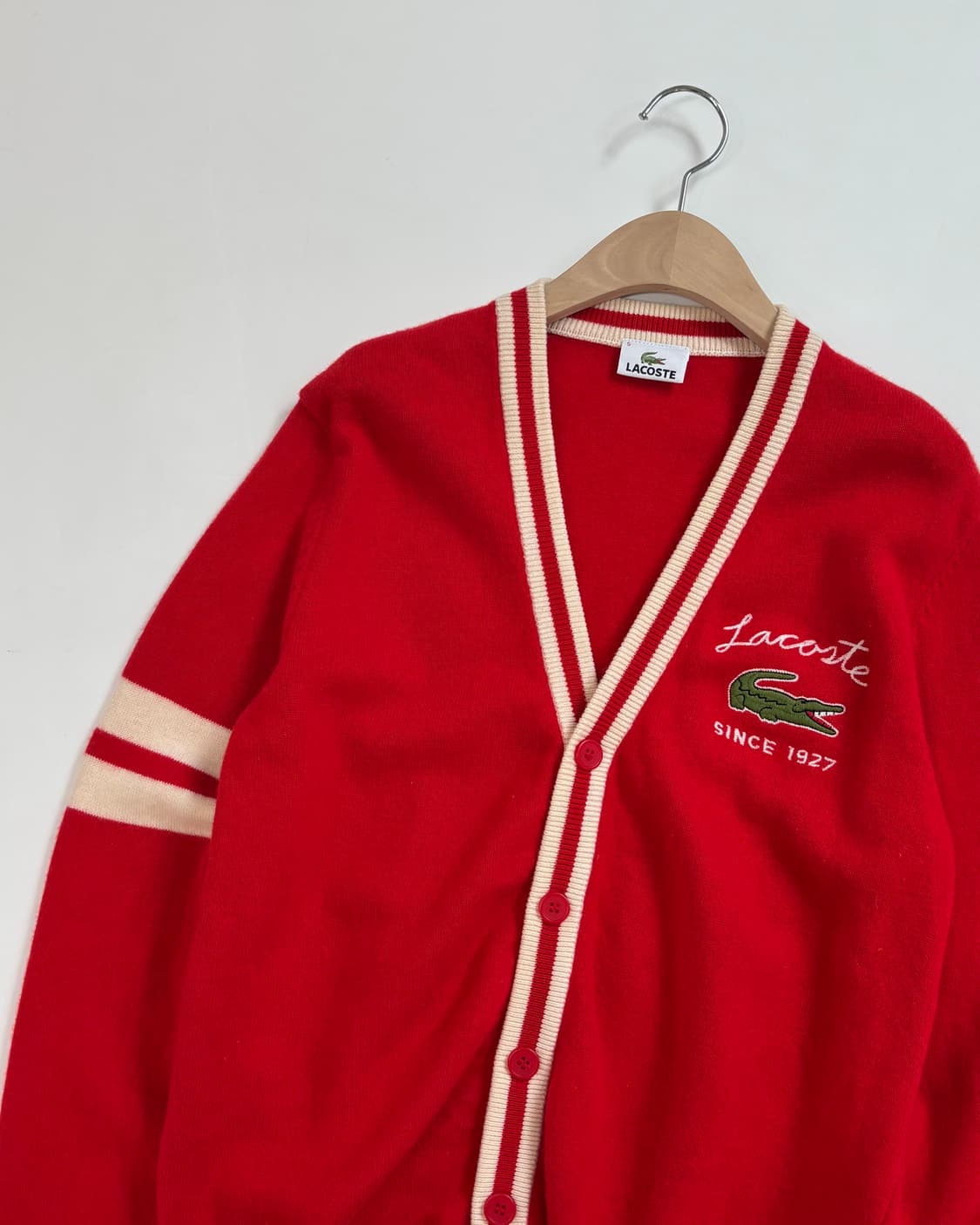 Lacoste 라코스테 레드컬러 브이넥 가디건 상품이미지1