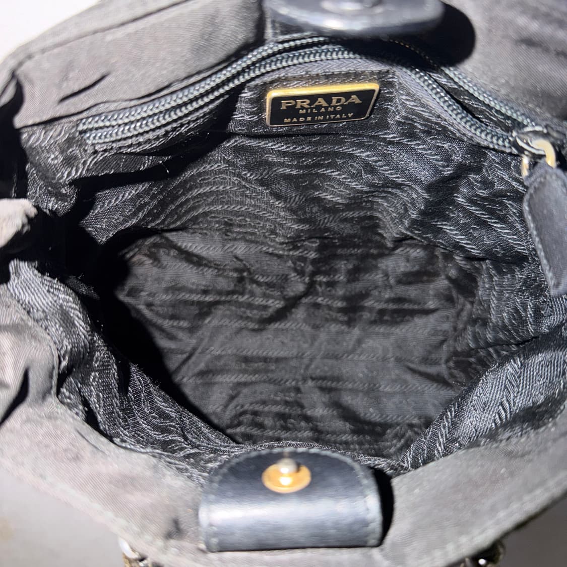 프라다 포코노 나일론 미니 퀄팅 금장 크로스백 상품이미지8