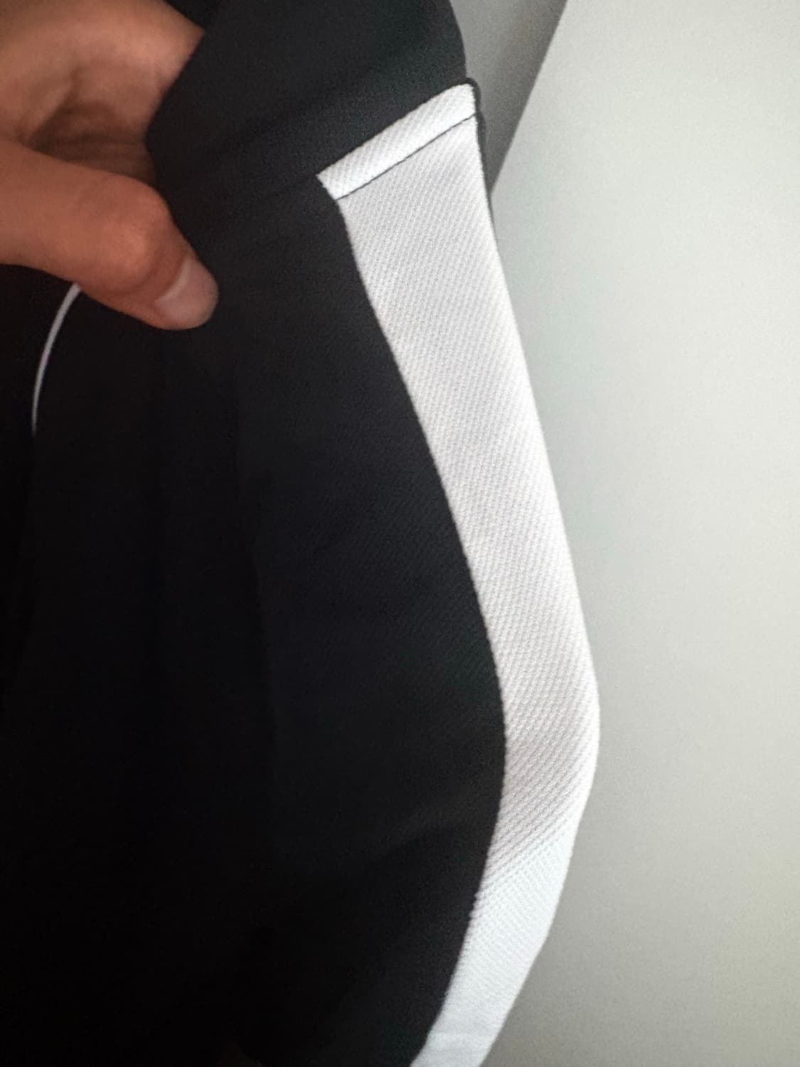 나이키(Nike) 빅스우시 검정 드라이핏 트렉탑 져지 L 100 상품이미지3