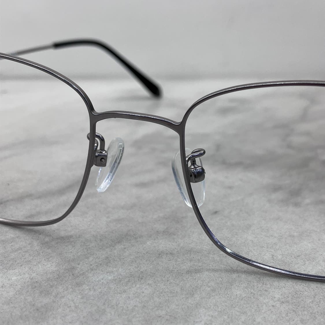 C53 PBL 실버 소프트 스퀘어 역산각 메탈테 안경 상품이미지5