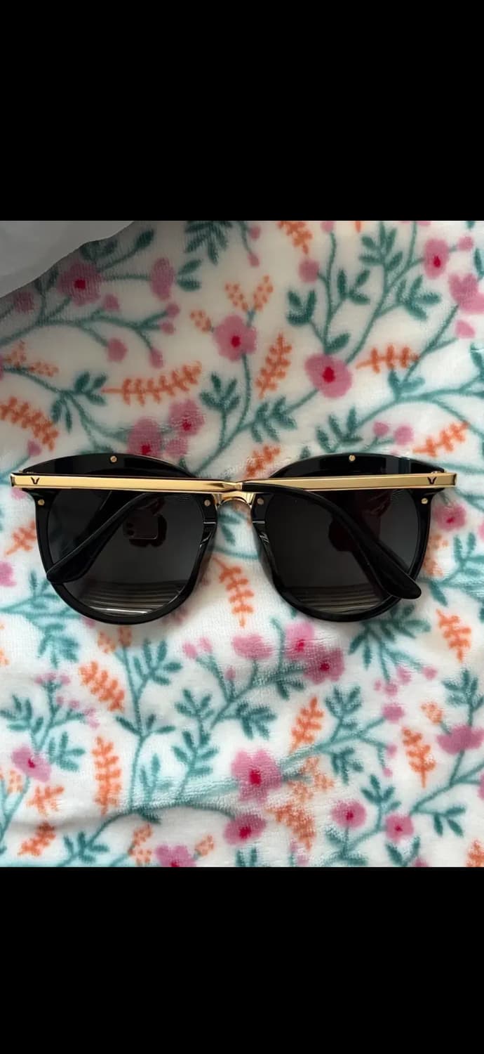 젠틀몬스터 러브썸원 상품이미지2