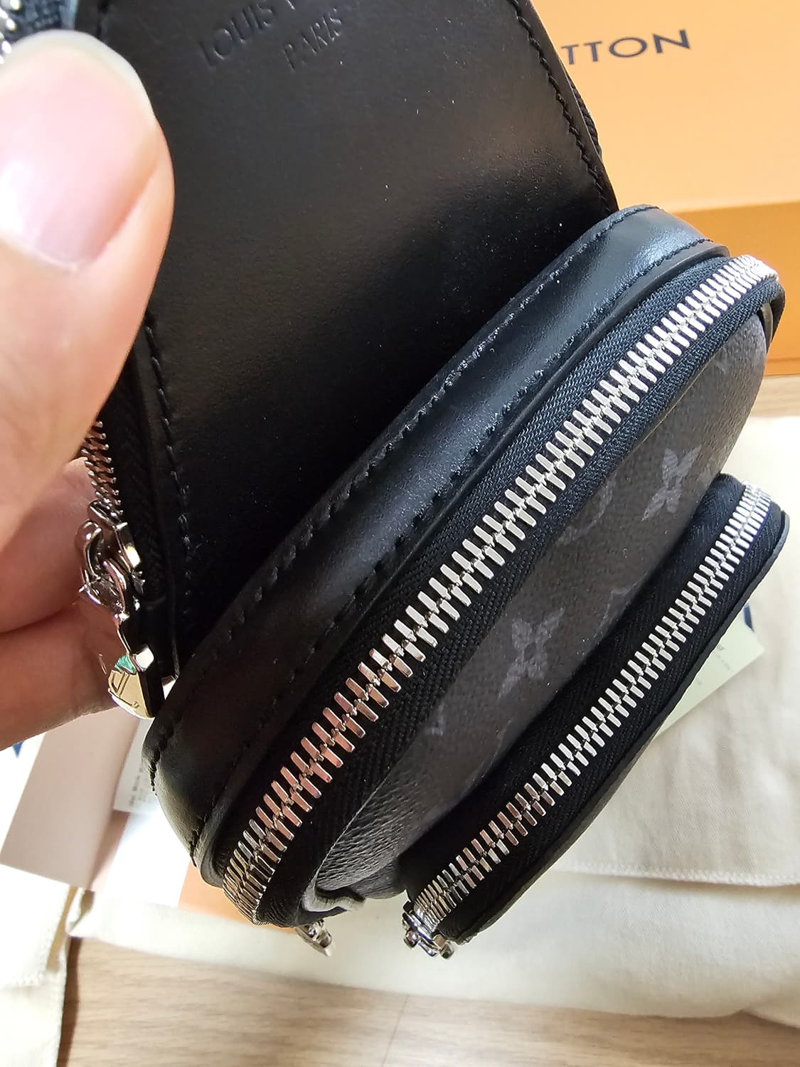 루이비통 이클립스 에비뉴 슬링백PM 범백 크로스백 신형 상품이미지10