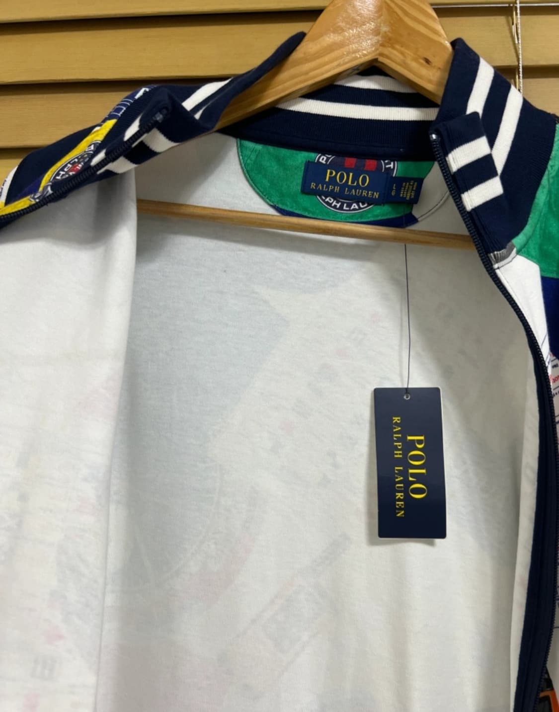  폴로랄프로렌그래픽 코튼집업점퍼 

 상품이미지4