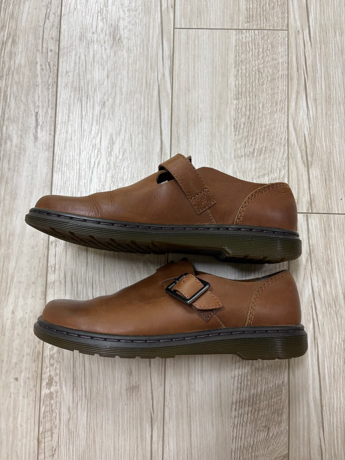 닥터마틴 패트리샤 브라운 220 상품이미지2