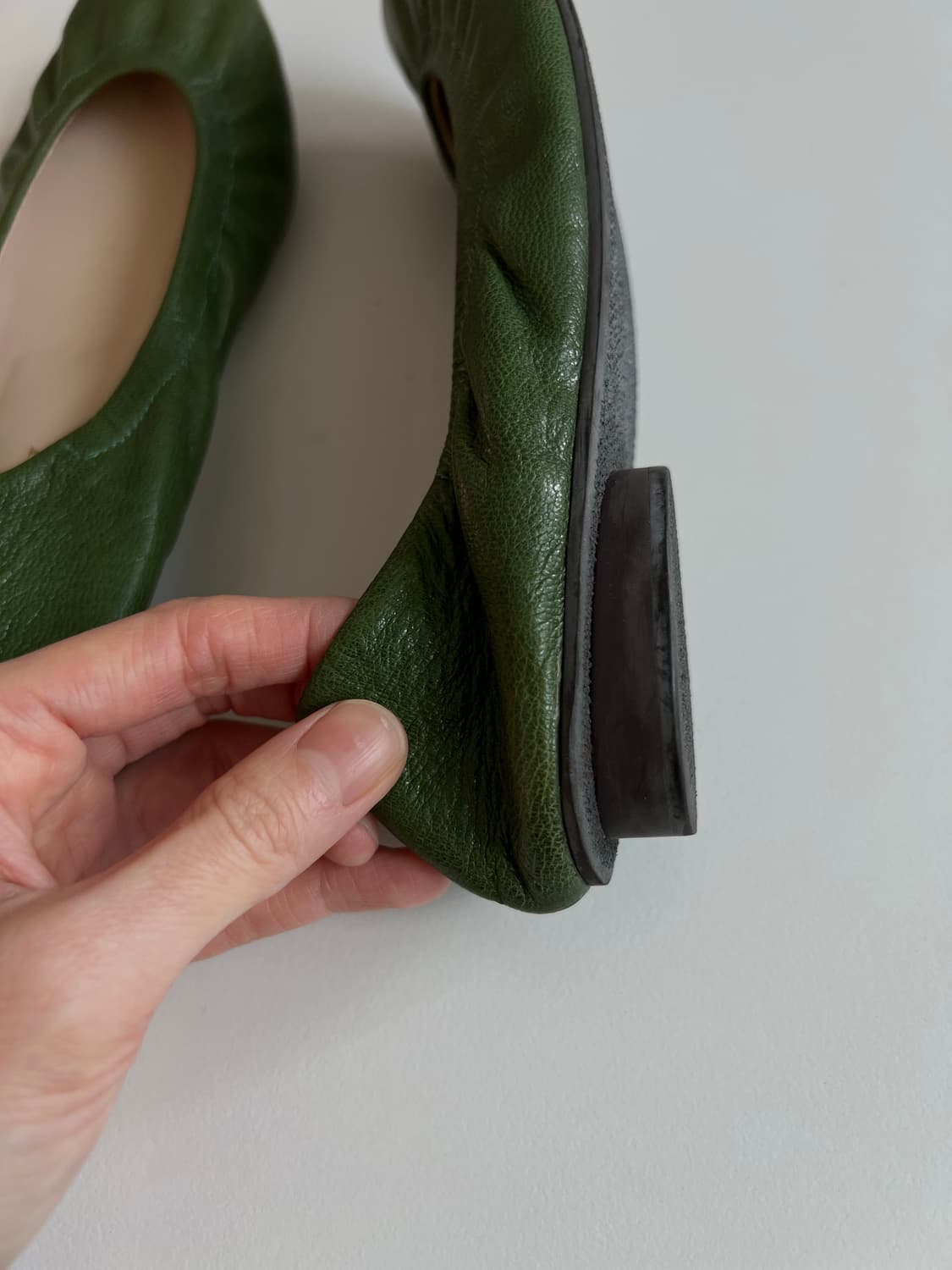 올리브 그린 가죽플랫 상품이미지3