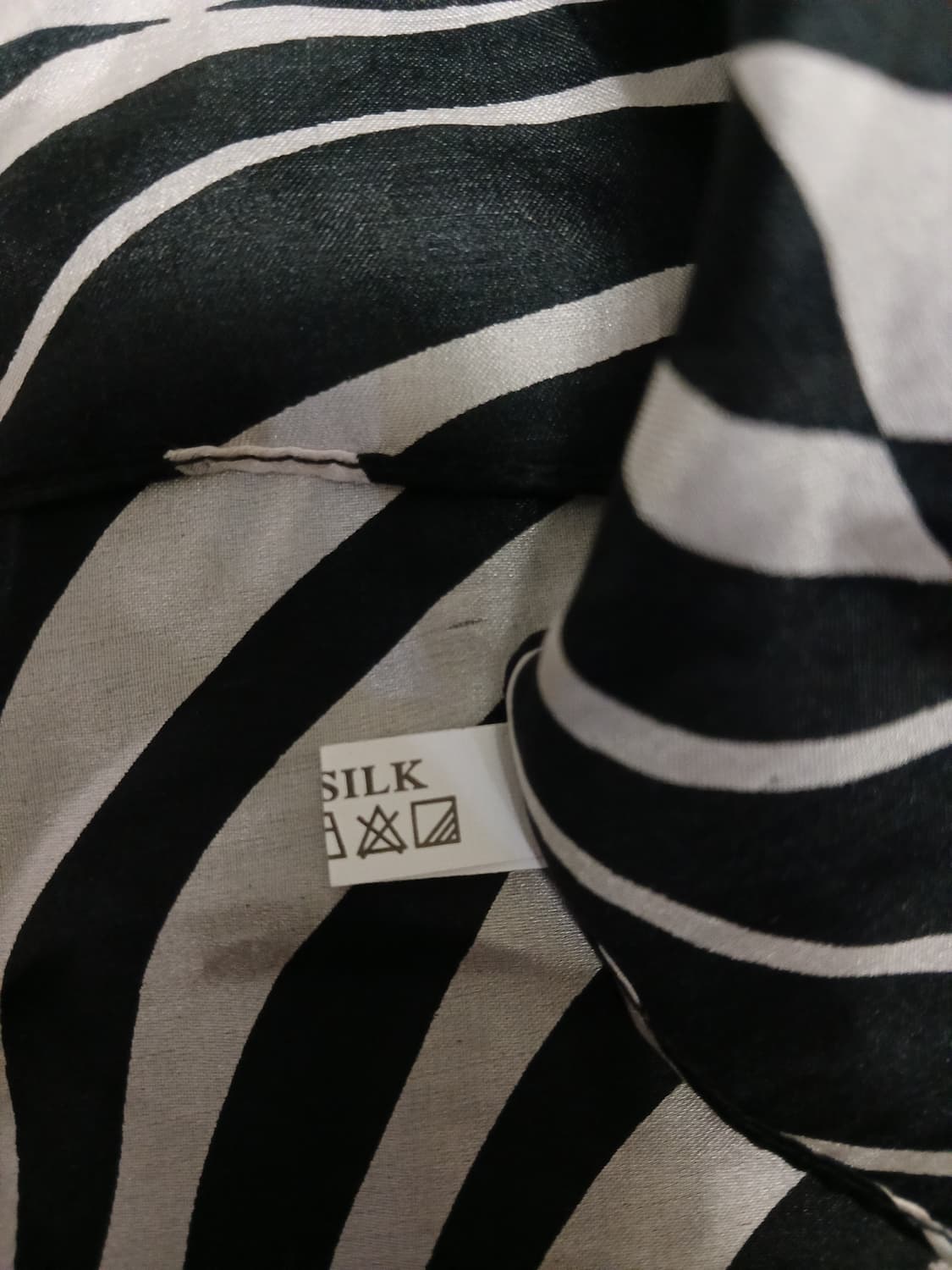 지브라 실크 사각스카프  상품이미지2