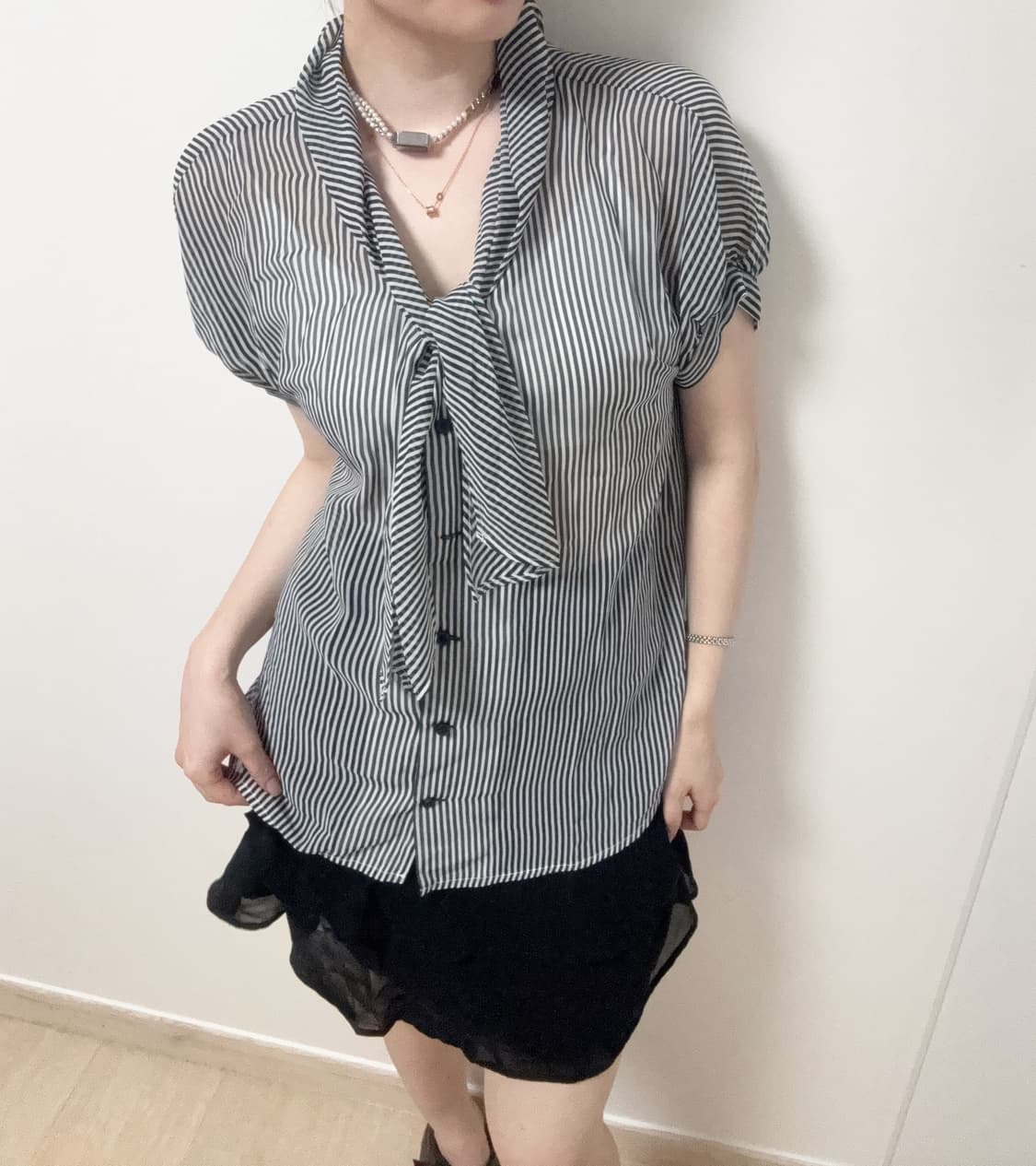 스트라이프 리본 블라우스 공겜여주달천y2k 상품이미지1