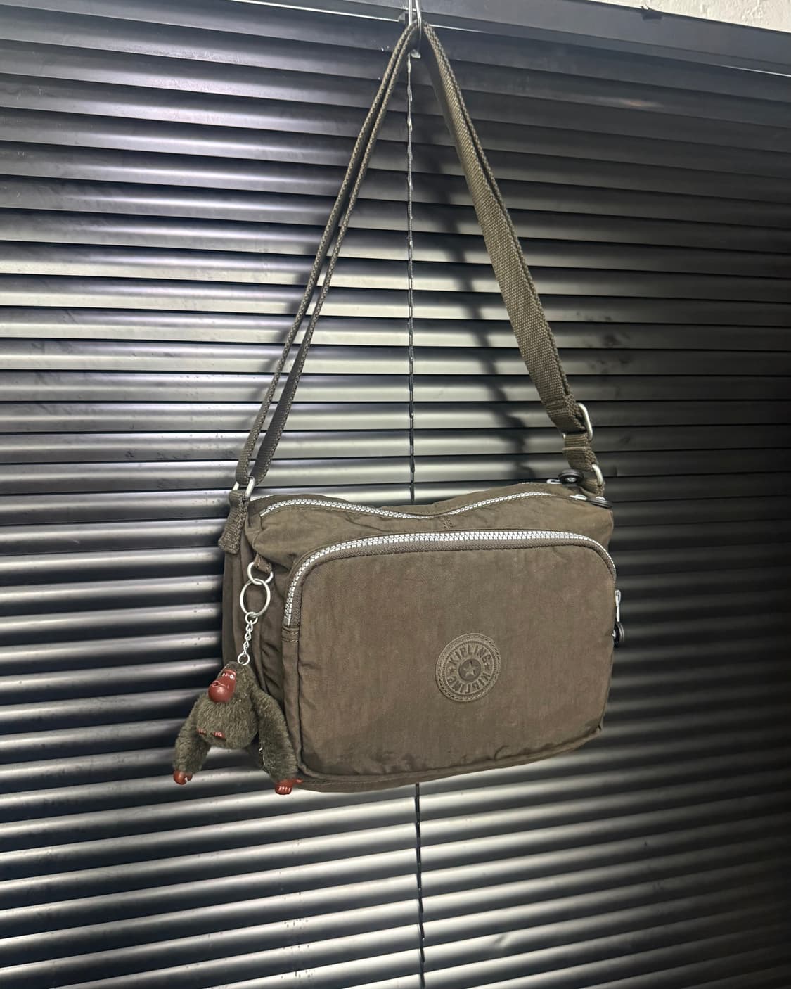 키플링 브라운 갈색 고릴라 인형 키링 크로스백 가방 갸루 펑크 로리걸 상품이미지2