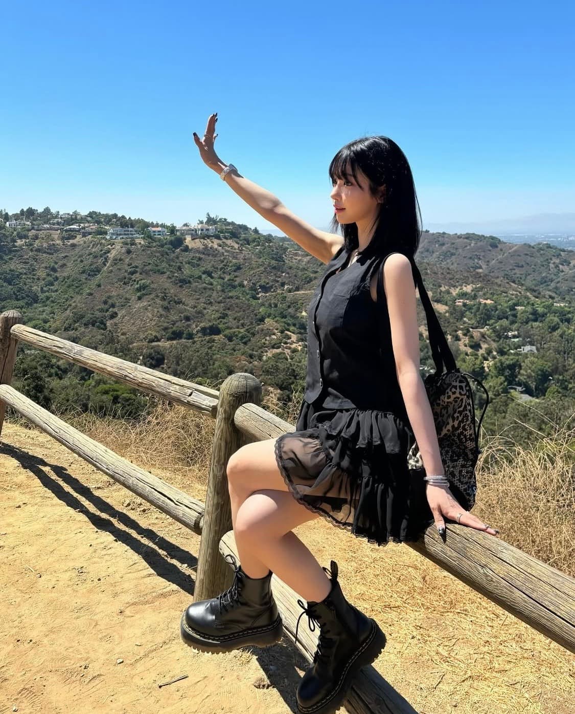 (크림 최고가 65만원) 슈프림 메쉬 스몰 백팩 레오파드 - 23SS 과 상품이미지2