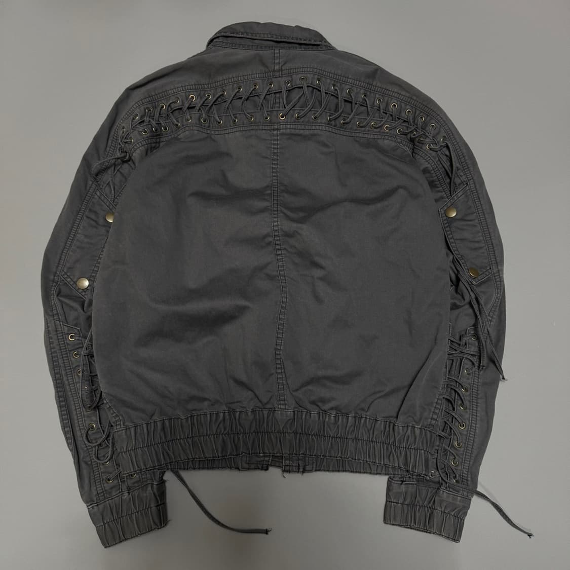 히스테릭글래머 차콜컬러 코튼 스트랩 아일렛 쇼트 밀리터리 자켓 상품이미지8