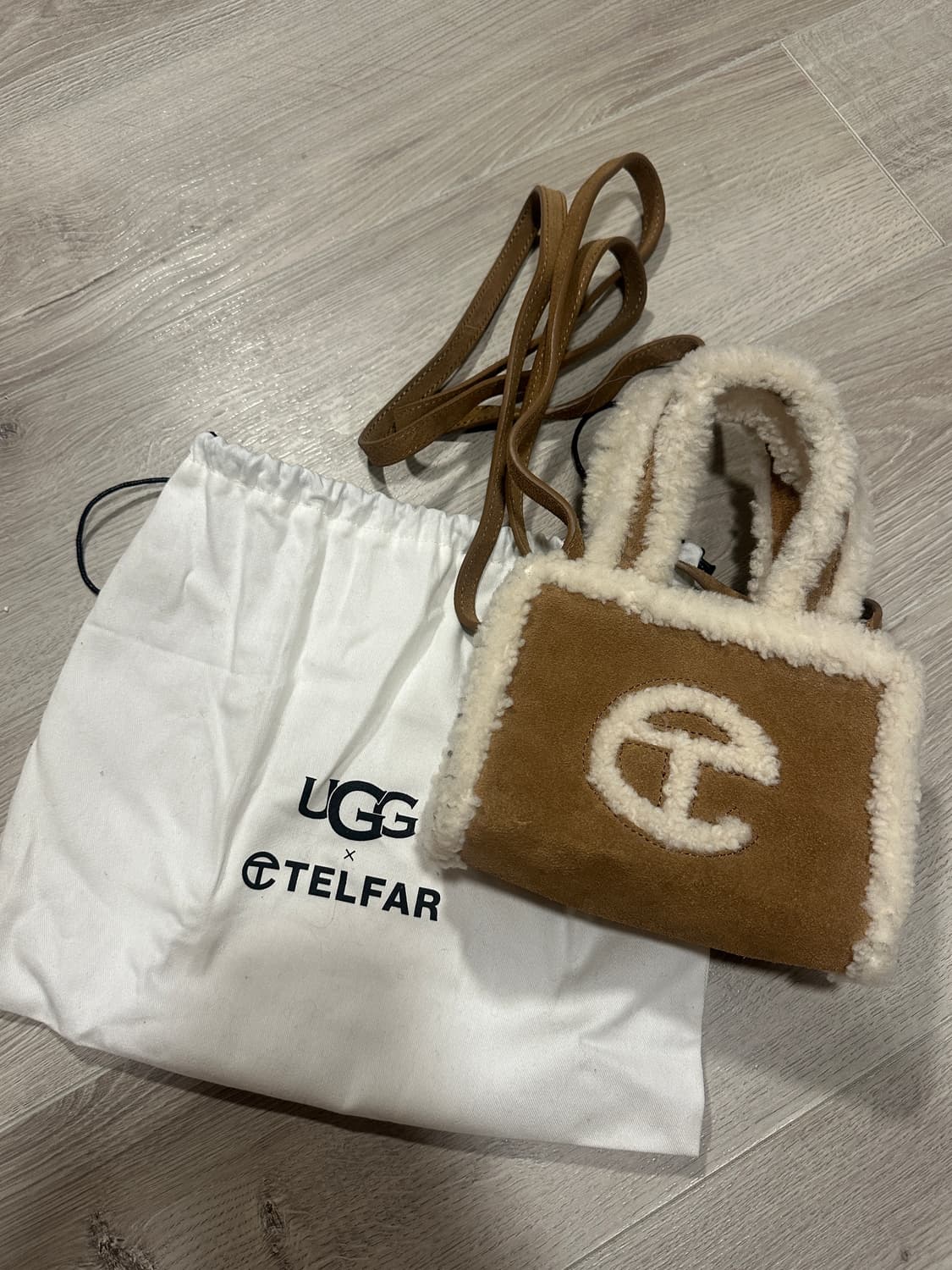 텔파 어그 체스트넛 크로스백  상품이미지2