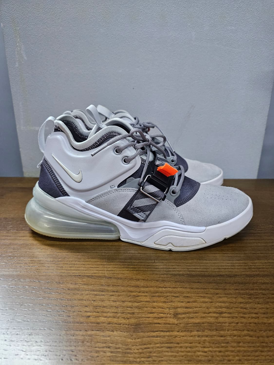 나이키 에어맥스 포스 270 울프 상품이미지1