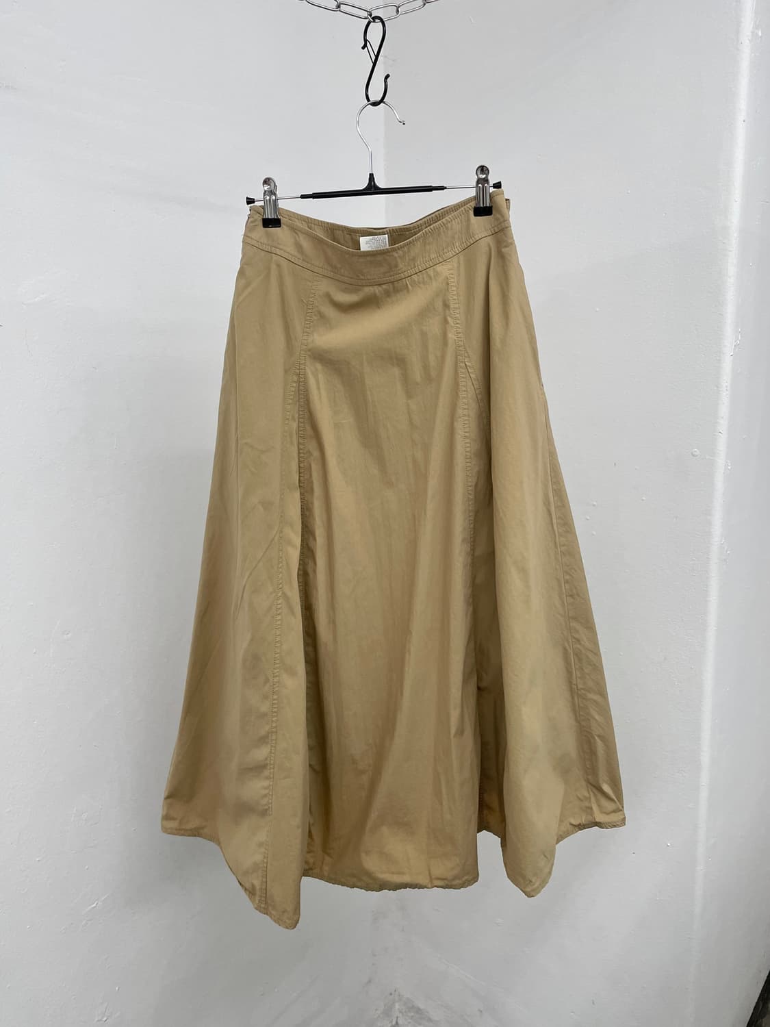 브라운 핀턱 버튼 롱스커트 상품이미지5