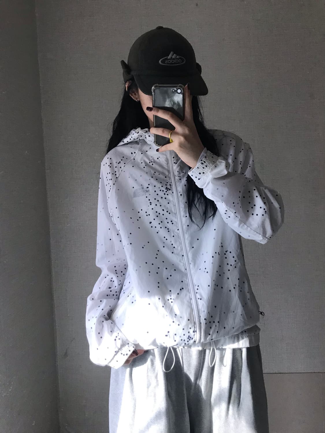 노페 화이트 도트 바람막이 상품이미지1
