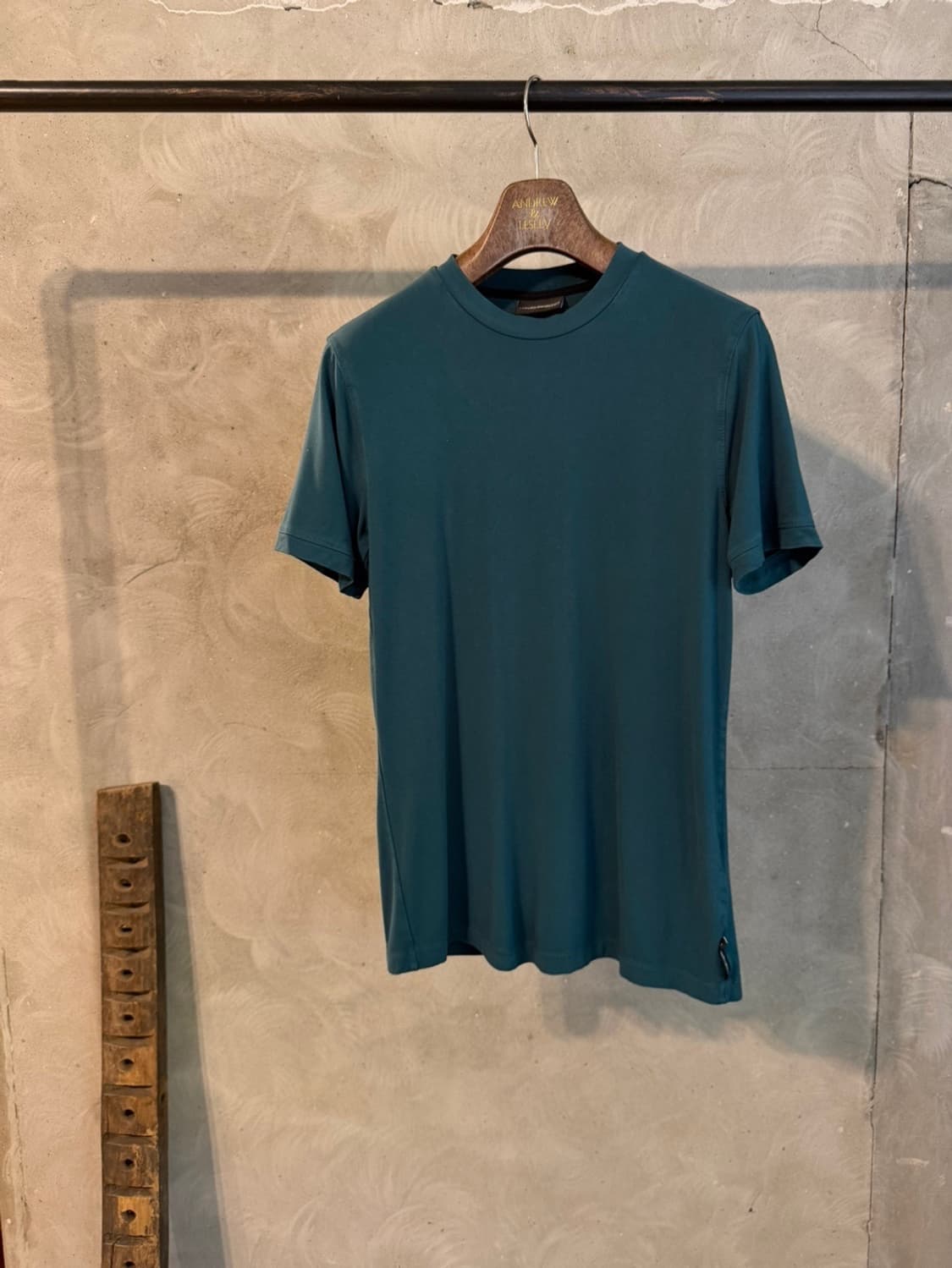 엠포리오 아르마니 크루넥 티셔츠 100 상품이미지1