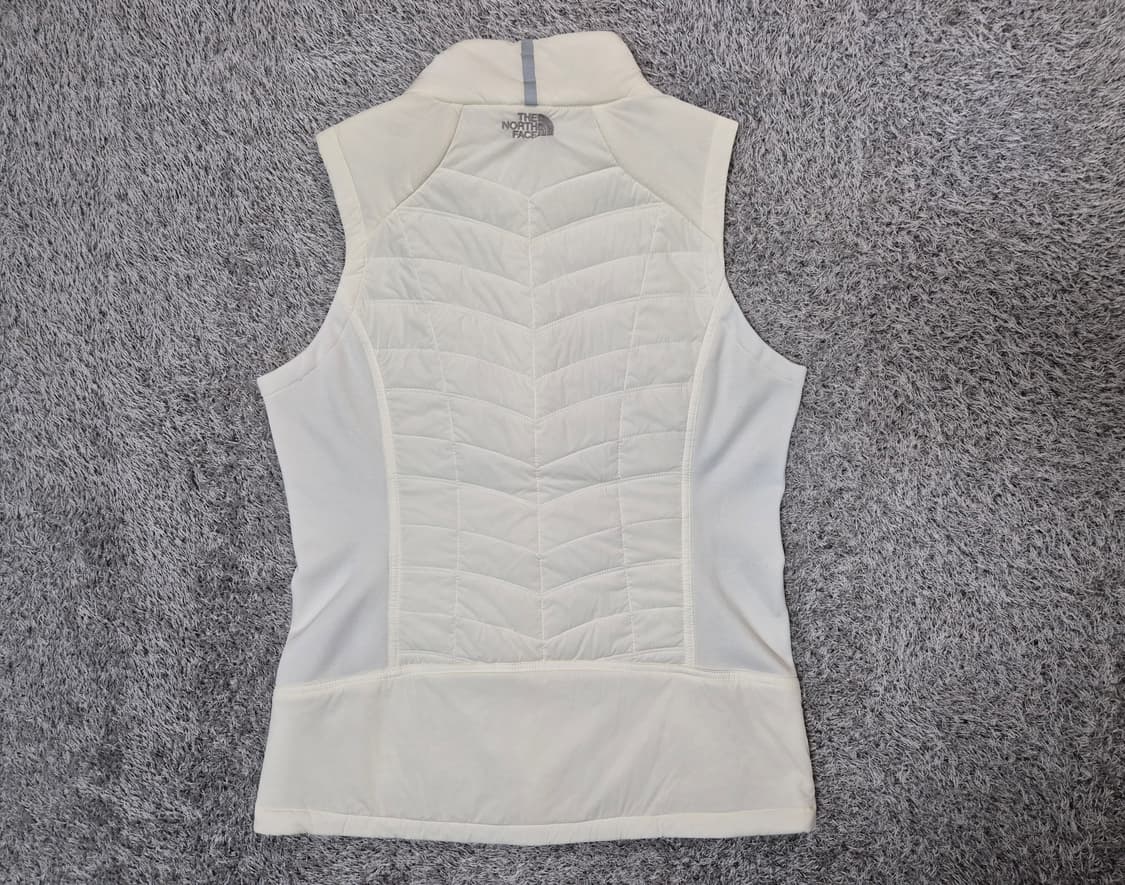 노스페이스 여성 경량 패딩 조끼 90(M) 상품이미지4
