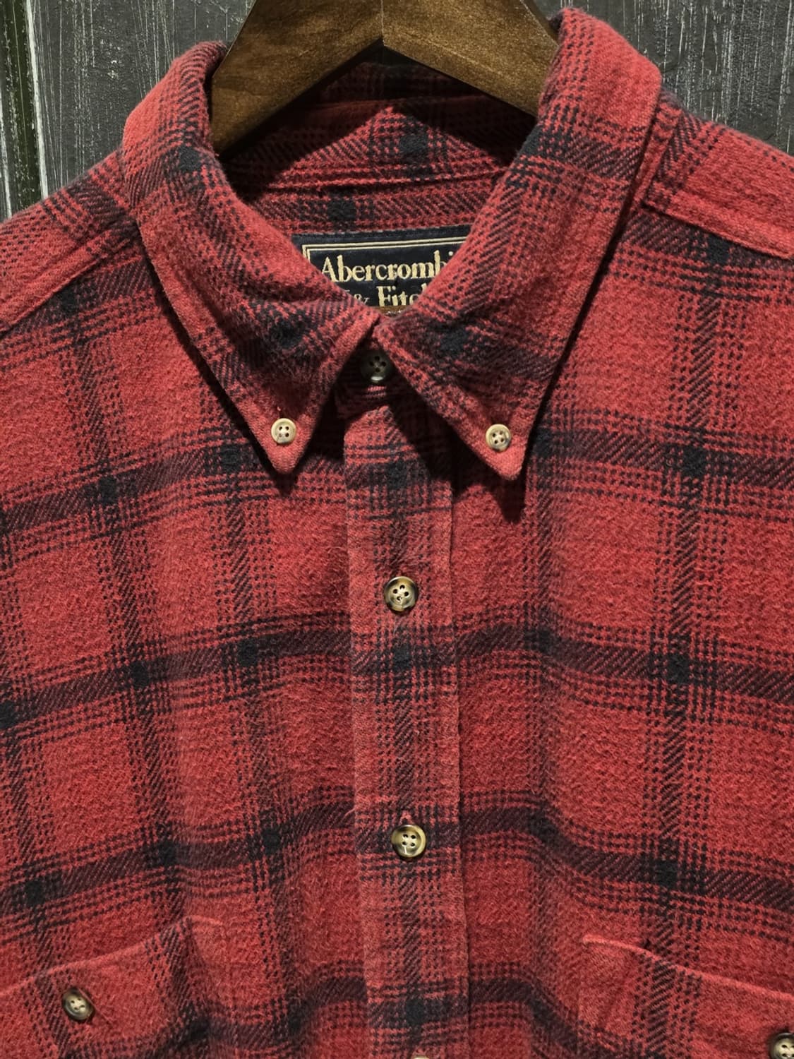 Abercrombie & Fitch Button-Down Shirt 상품이미지2