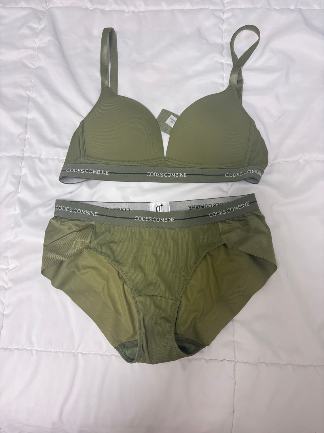 코데즈컴바인 브라 팬티 75A/90 상품이미지1