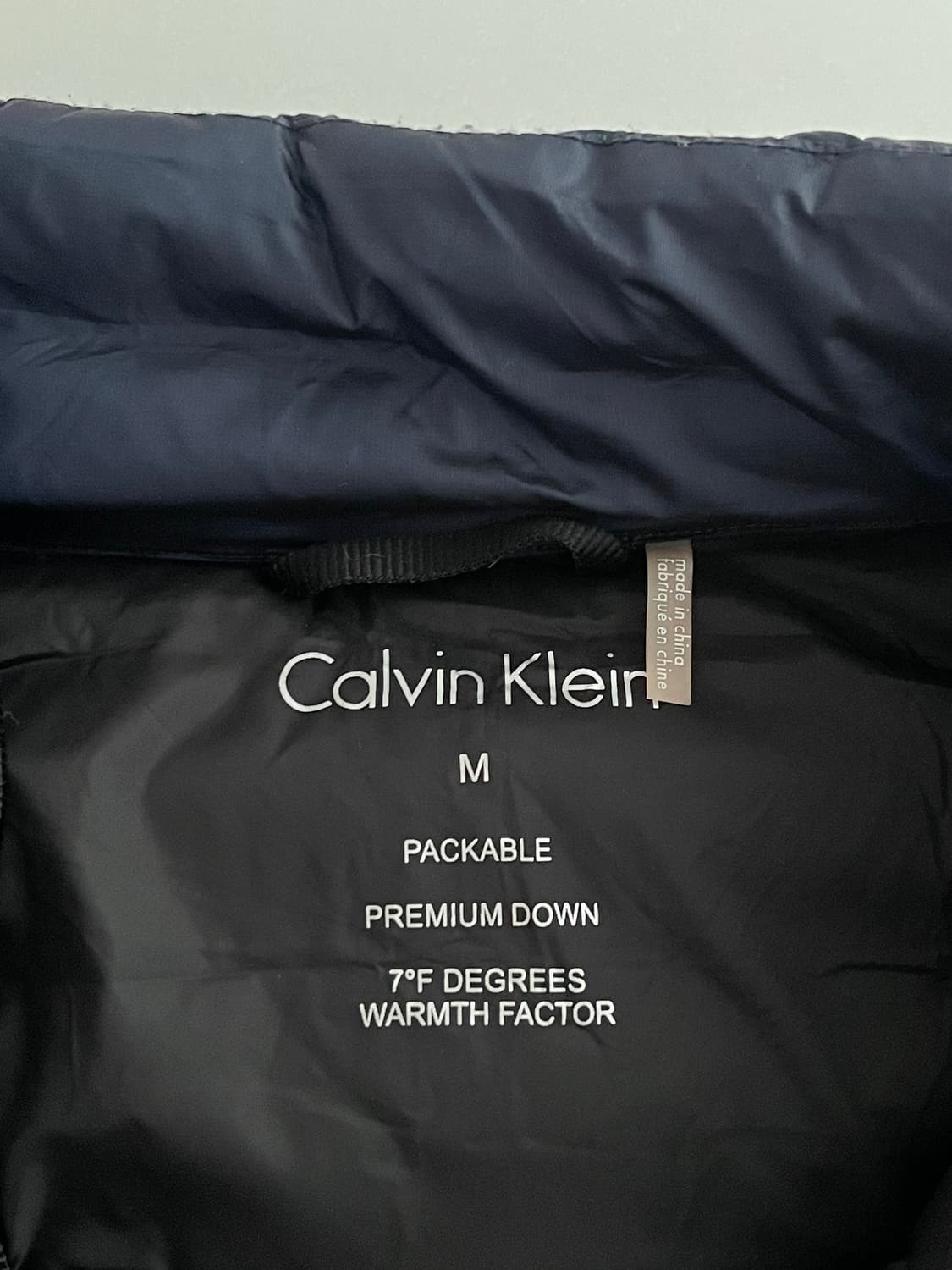 M) 캘빈클라인 CK 덕다운 경량패딩 네이비 상품이미지4