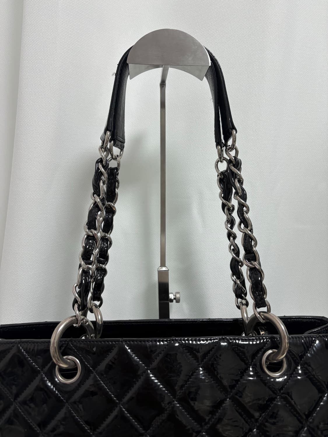 샤넬 그랜드샤핑 페이던트 숄더백 상품이미지3