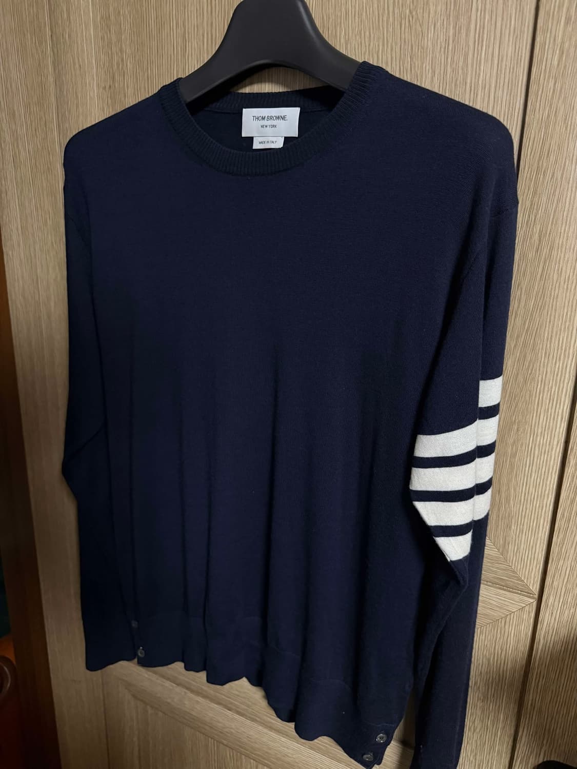 톰브라운 사선완장 메리노 울 니트 네이비 3 상품이미지2