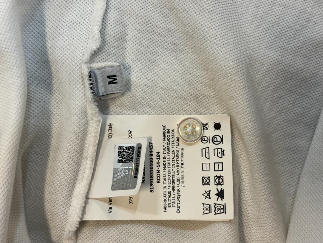 95 정품 몽클레어 감마블루 반팔 팝니다 상품이미지4