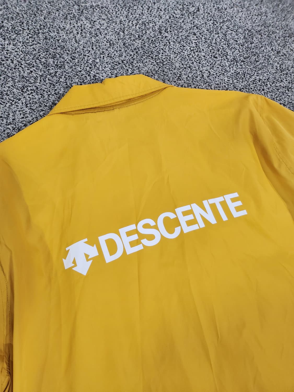 데상트 옐로우 경량 자켓 M 상품이미지6