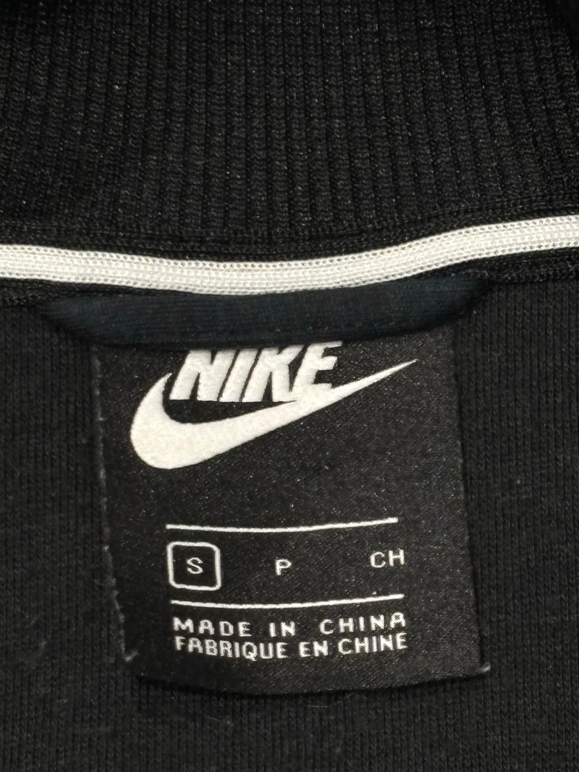 나이키 AIR 블랙 스우시 트랙탑 상품이미지8