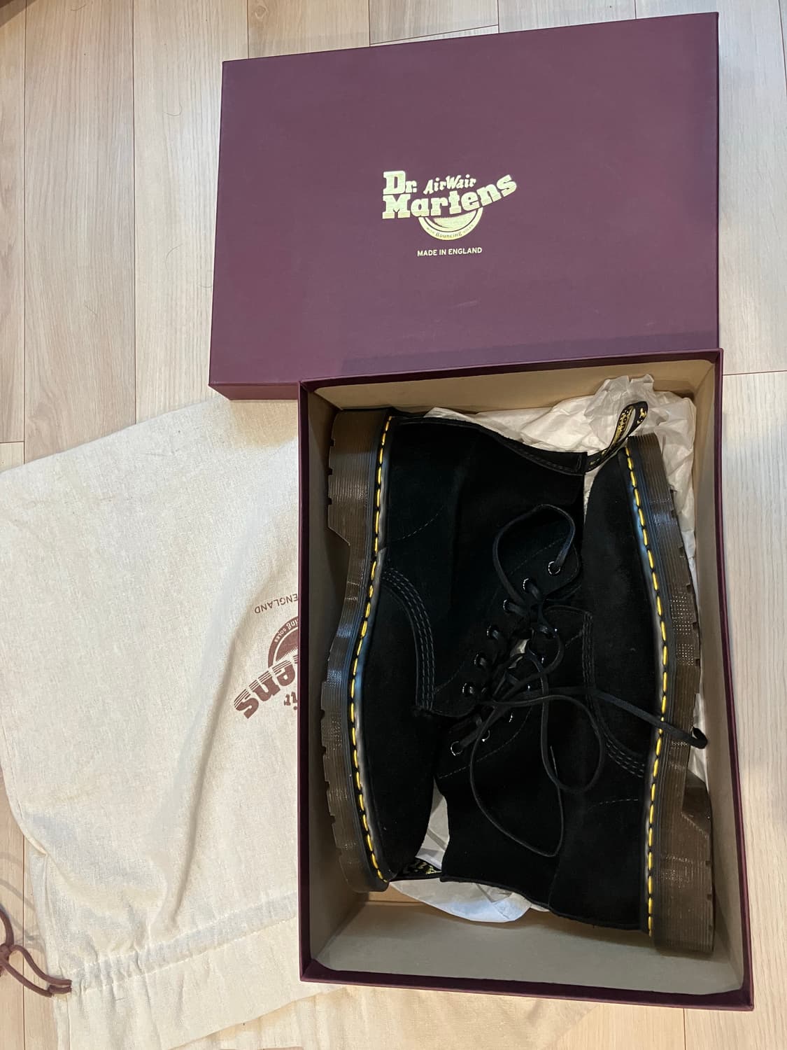 닥터마틴 스웨이드 부츠 상품이미지1