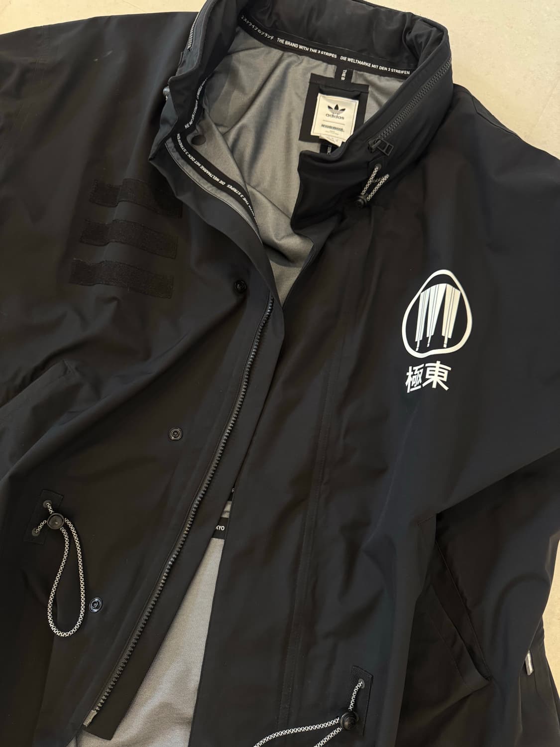 아디다스 x 네이버후드 상품이미지4