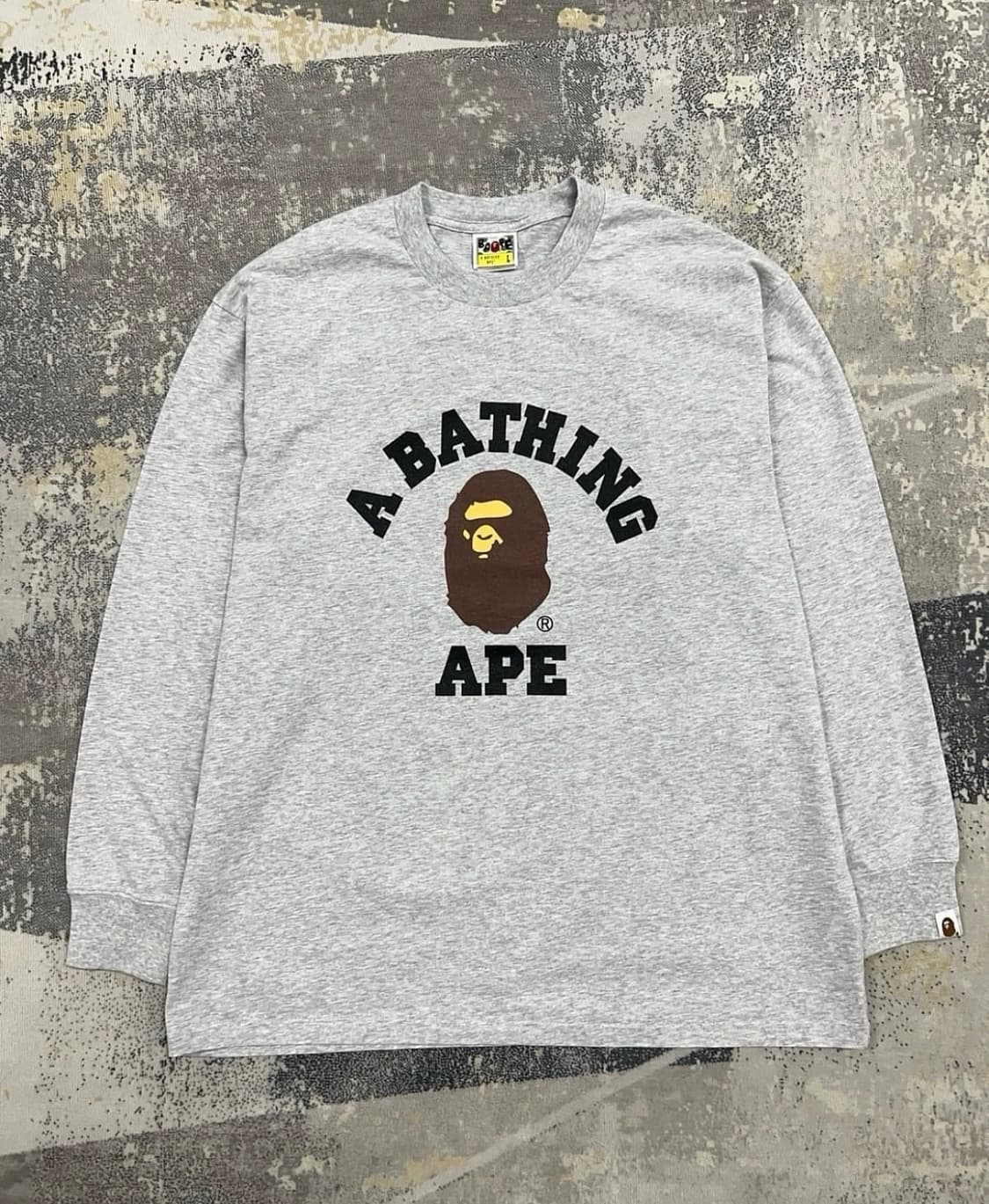 베이프 Bape 컬리지로고 긴팔 그레이 상품이미지1