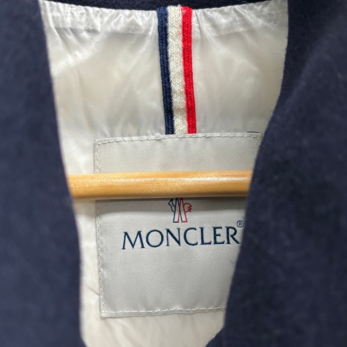 [2]몽클레어 아미 조끼패딩 상품이미지2