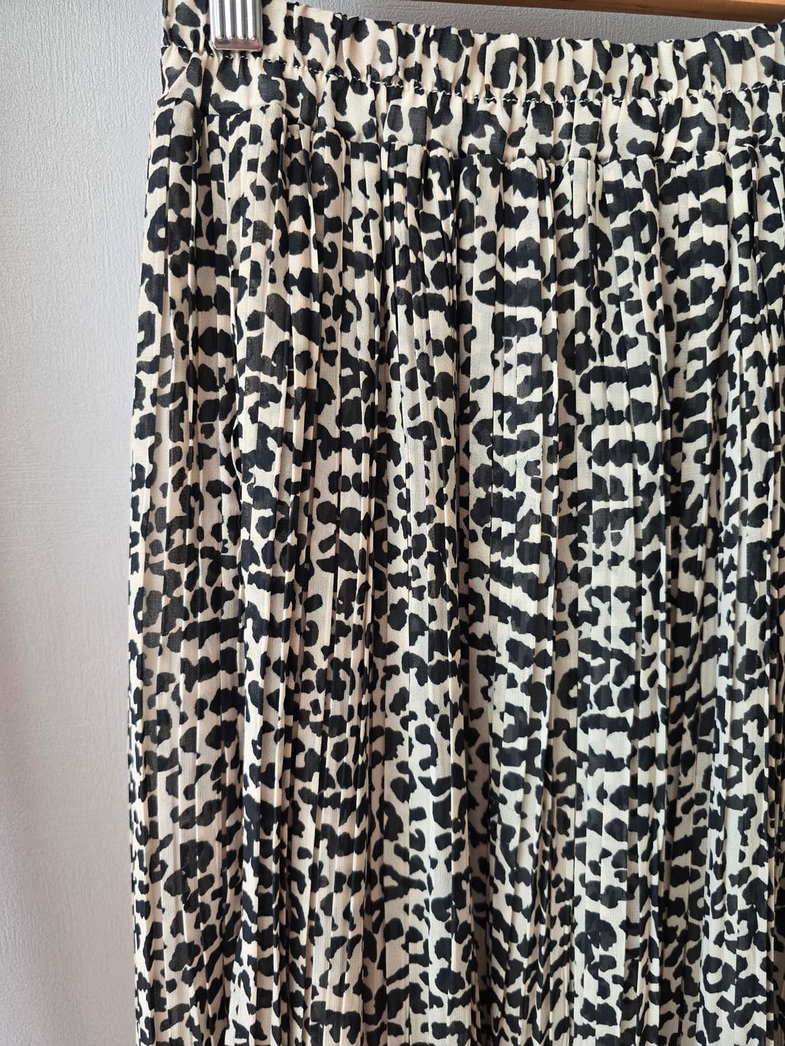 SPRAY PREMIUM 플리츠 롱스커트 상품이미지3