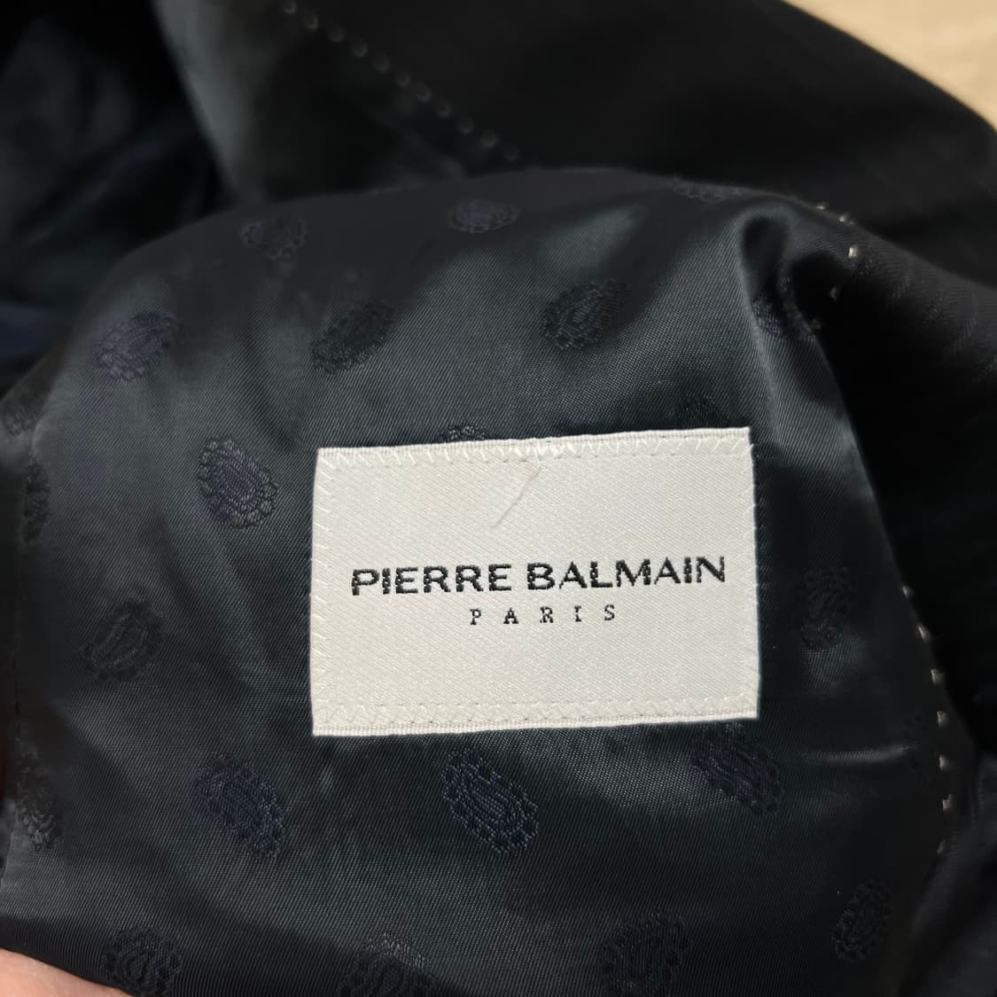 피에르발망 모직 스트라이프 블레이저 정장자켓 [블랙] 100-88-170 상품이미지4