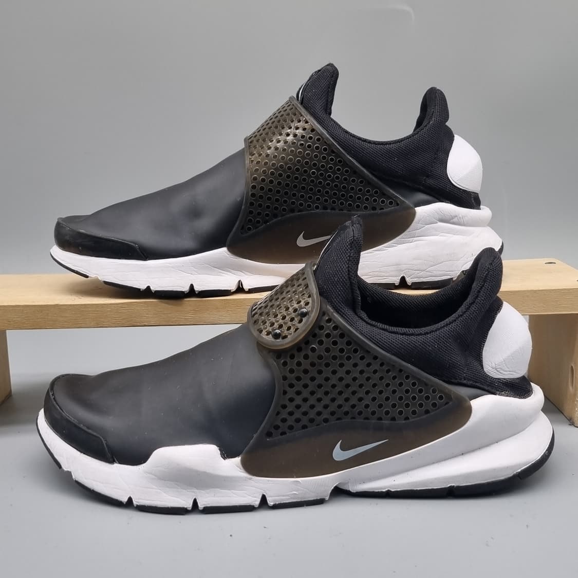 나이키 삭다트 se 운동화250 상품이미지1