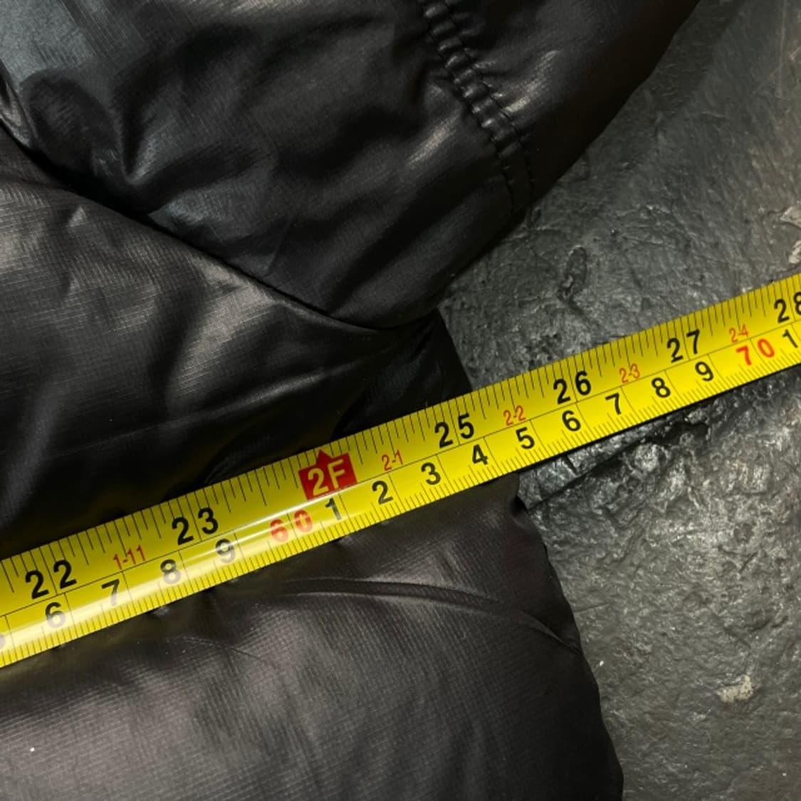 105 아디다스 유광 경량패딩 상품이미지6