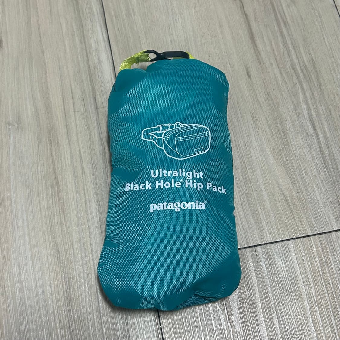 파타고니아 Ultralight 블랙홀 힙색 상품이미지3