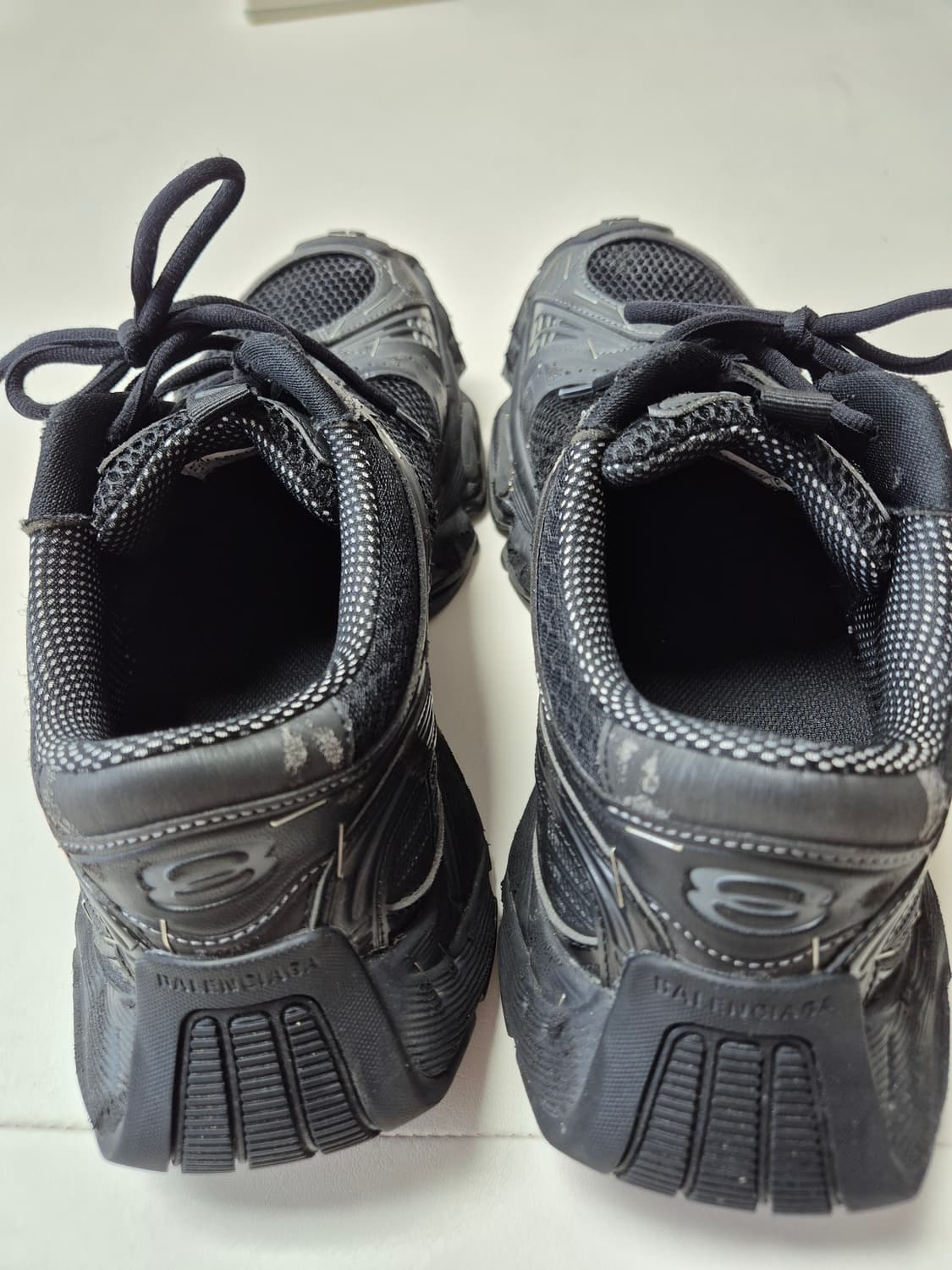 발렌시아가 스테이플러 43사이즈 상품이미지2