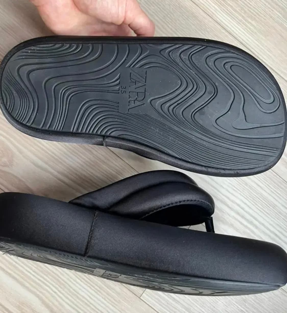 자라패브릭샌들 자라패딩쪼리 35(225-235) 3600/110/800 상품이미지7