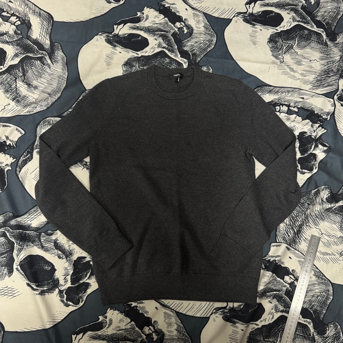 띠어리 울 니트 남성 S 90사이즈  백화점택 상품이미지1