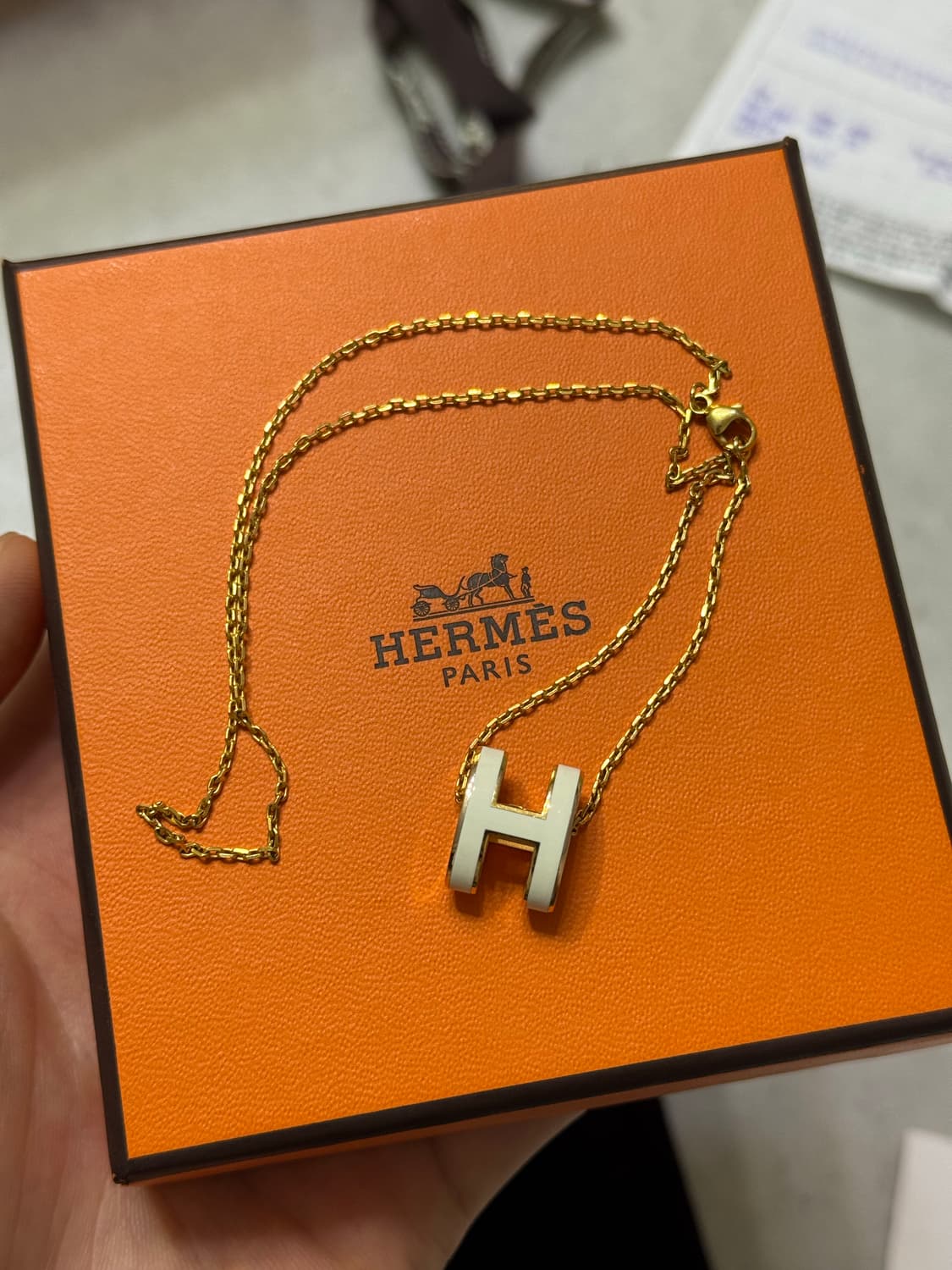 [백화점] 에르메스 팝아슈 펜던트 로즈 골드 하드웨어 & 블랑 상품이미지4